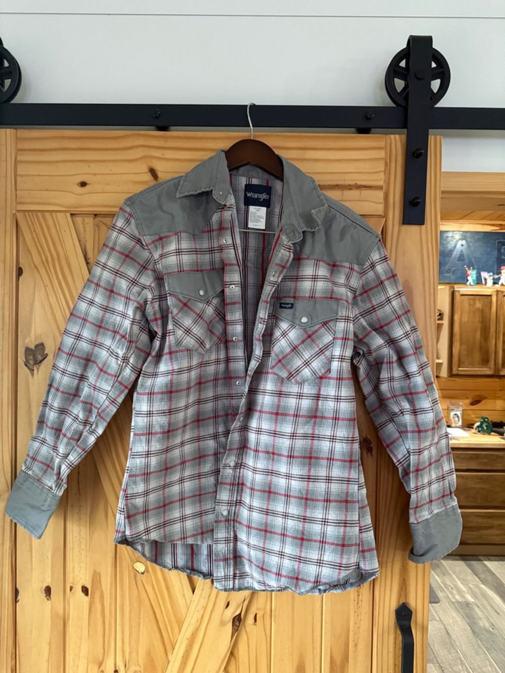 Wrangler Gray and Red Plaid Western Shirt Jacket